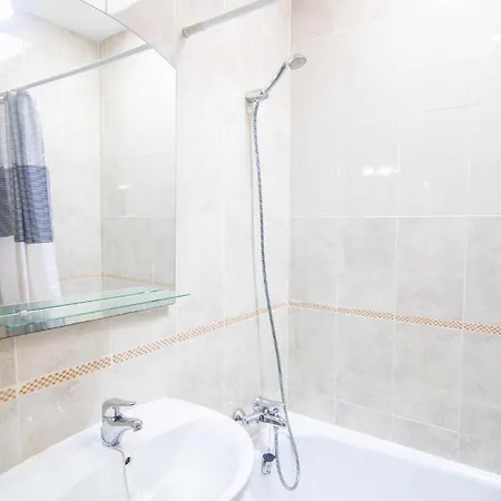 Villa Anju De Tres Con Piscina