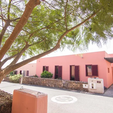 Anju De Tres Con Piscina * Corralejo