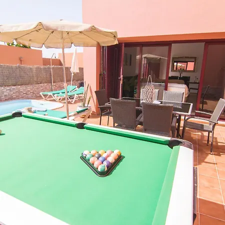 Anju De Tres Con Piscina Villa *