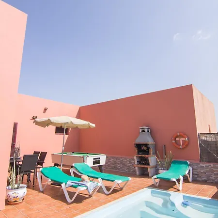 Anju De Tres Con Piscina