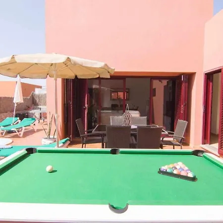 Anju De Tres Con Piscina Villa *