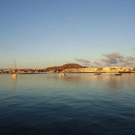 Anju Villas, Tamara Willa *