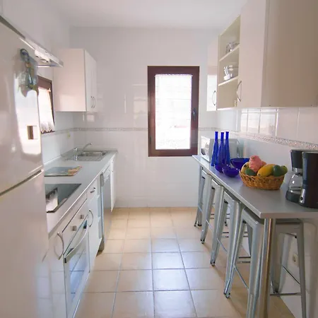 Anju Villas, Tamara Vila