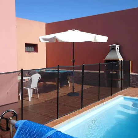 Anju Villas, Tamara * Corralejo