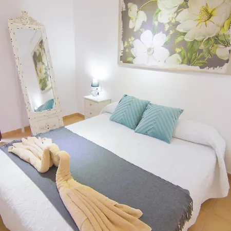 Vila Anju Villas, Tamara Corralejo