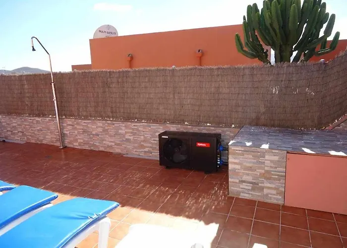 Anju Villas, Tamara 科拉雷侯