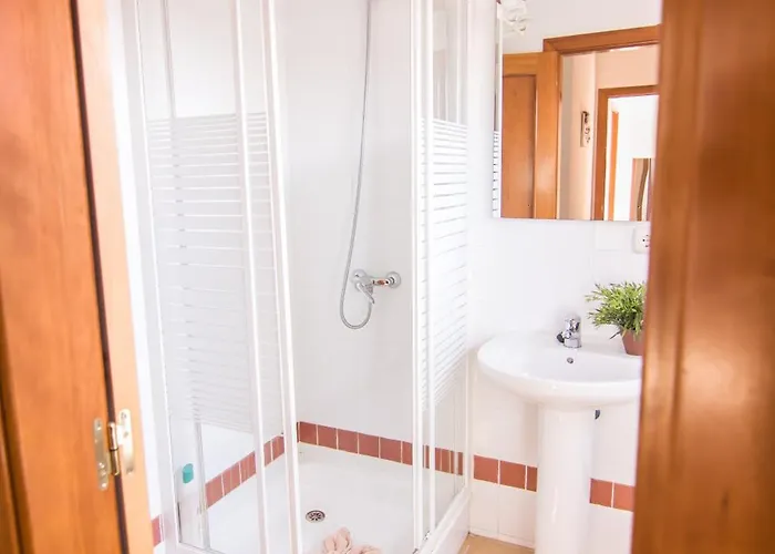 Anju Villas, Tamara *